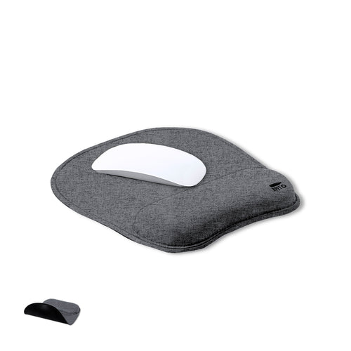 Tapis de souris en polyester RPET doux, fabriqué à partir de plastique recyclé pour encourager la réutilisation des déchets plastiques et contribuer à la durabilité de la planète - Freila Personnalise